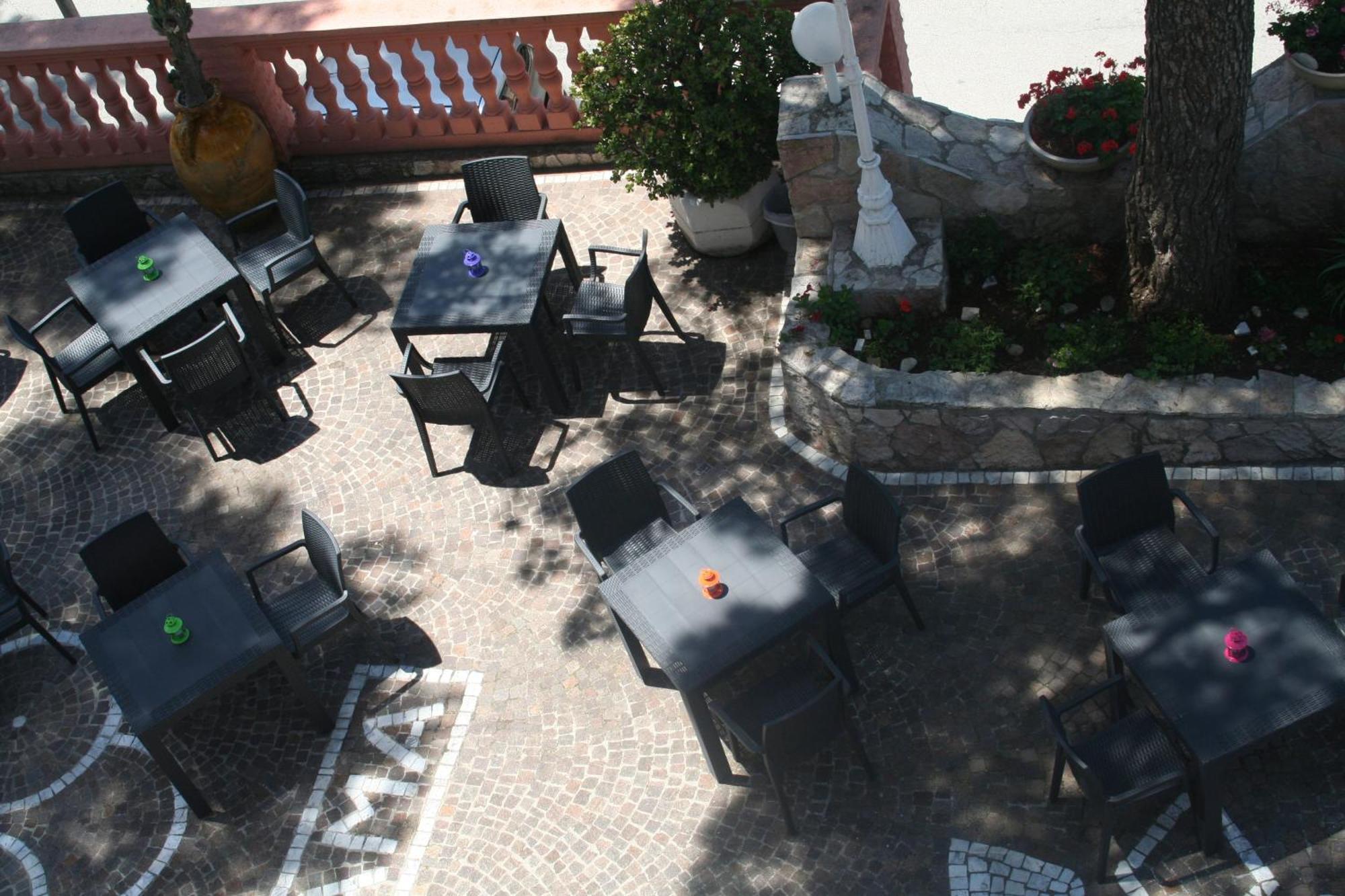 Hotel Timiama Пескичи Экстерьер фото